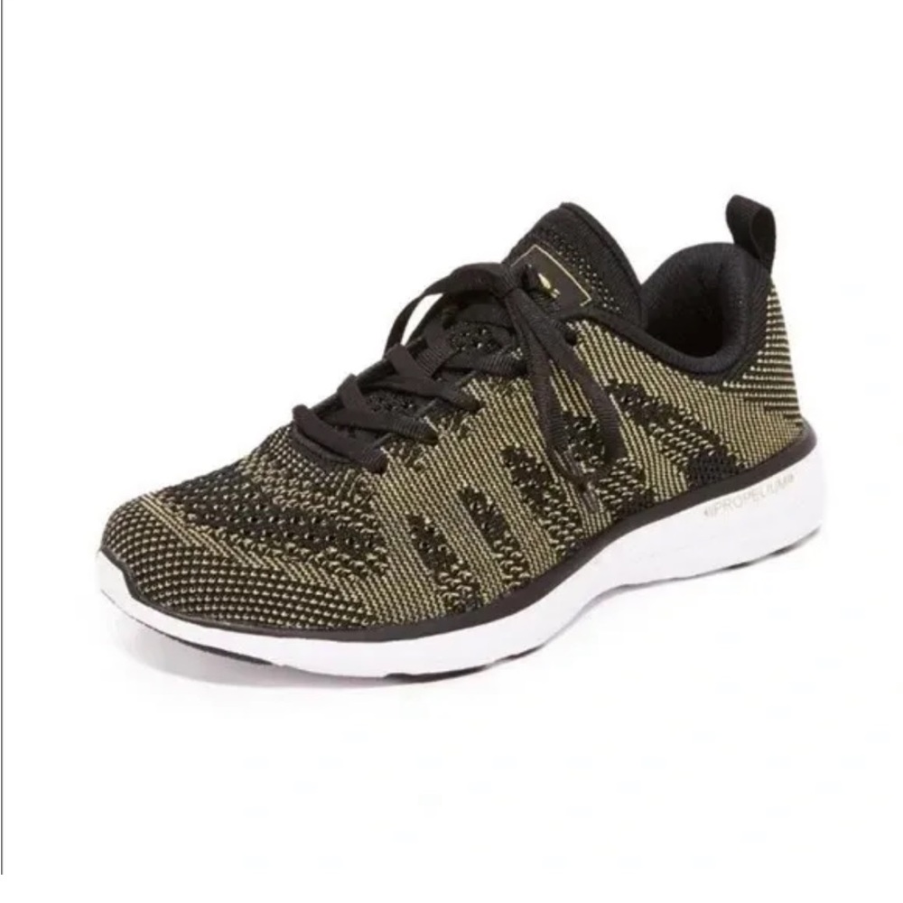 APL Techloom Pro gold/ black size 9.5 worn twice price firm!
